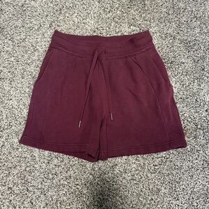 Lululemon scuba shorts..5 inch.. size 6.. garnet